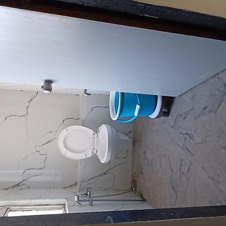 Hotel Phoniex Ahmedabad Esterno foto